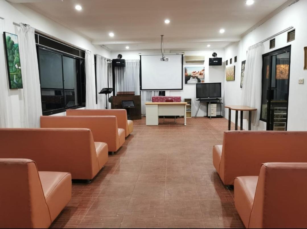 Villa Chacha At Macarena, Megamendung Zewnętrze zdjęcie
