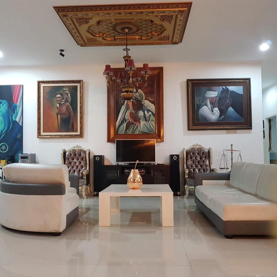 Villa Chacha At Macarena, Megamendung Zewnętrze zdjęcie